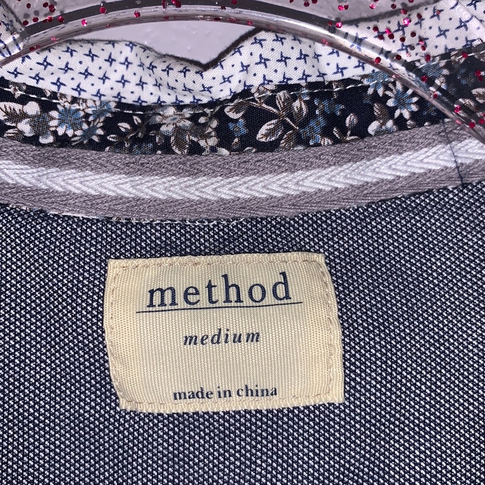 Method white patterned collared button Down shirt - Picture 7 of 7